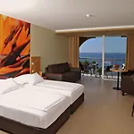 The Views Oasis 4*