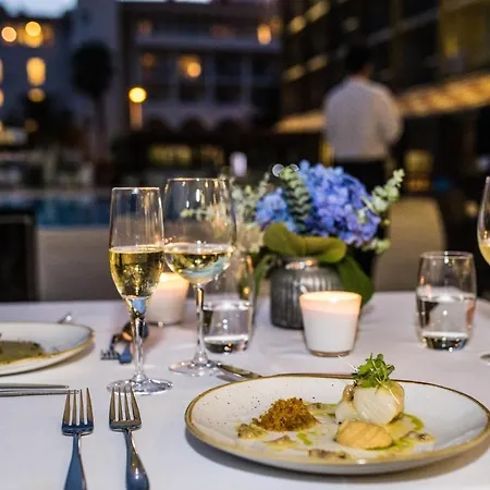 فندق The Views Oasis كانيكو