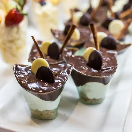 The Views Oasis كانيكو