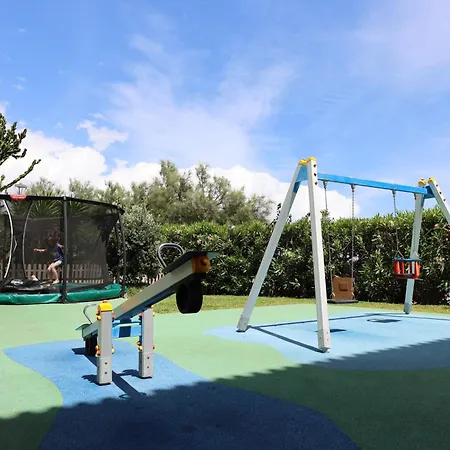 The Views Oasis فندق