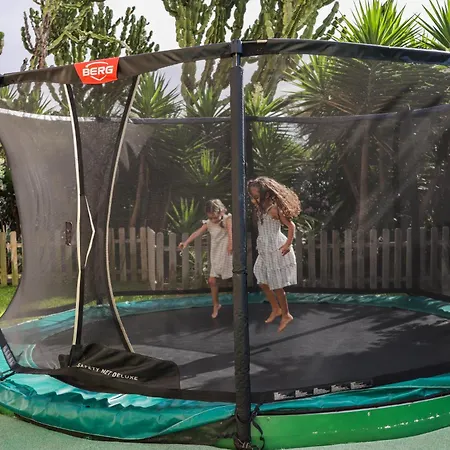 فندق The Views Oasis كانيكو