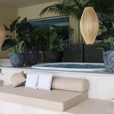 فندق The Views Oasis