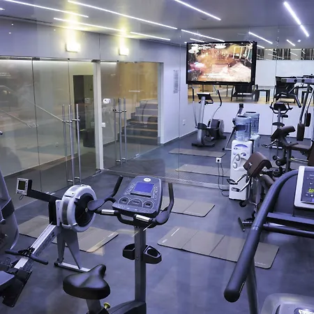 The Views Oasis فندق