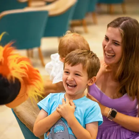 فندق The Views Oasis