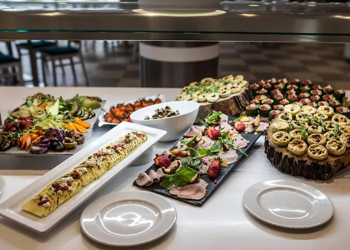 Hotel The Views Oasis