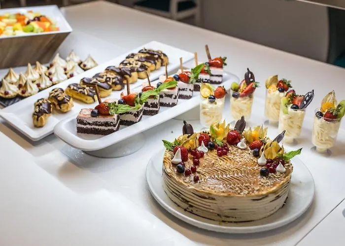 Hotel The Views Oasis 4*