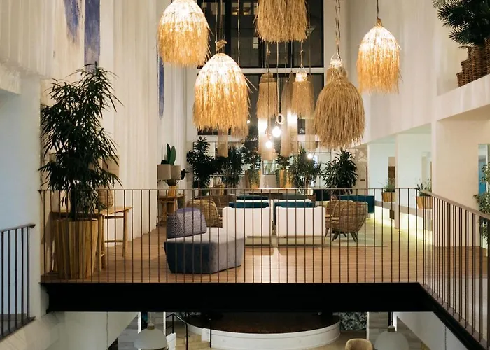 Hotell The Views Oasis 4*