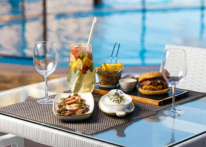 The Views Oasis Caniço