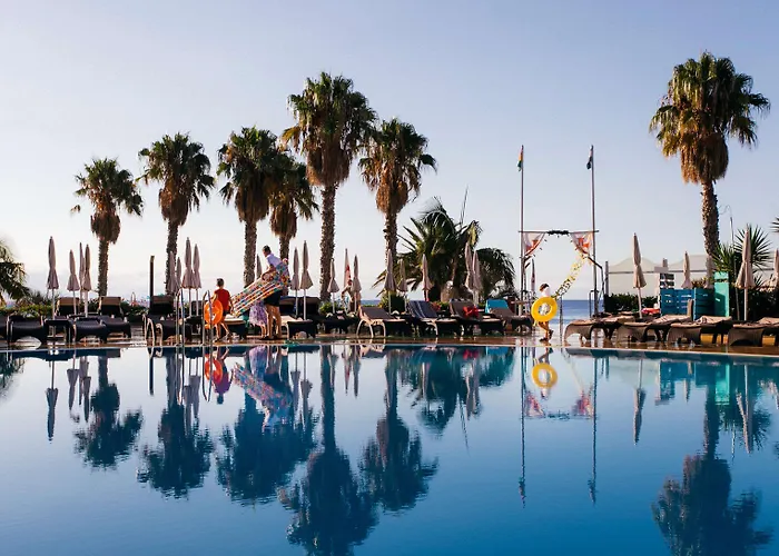 The Views Oasis Hotel Canico (Madeira)