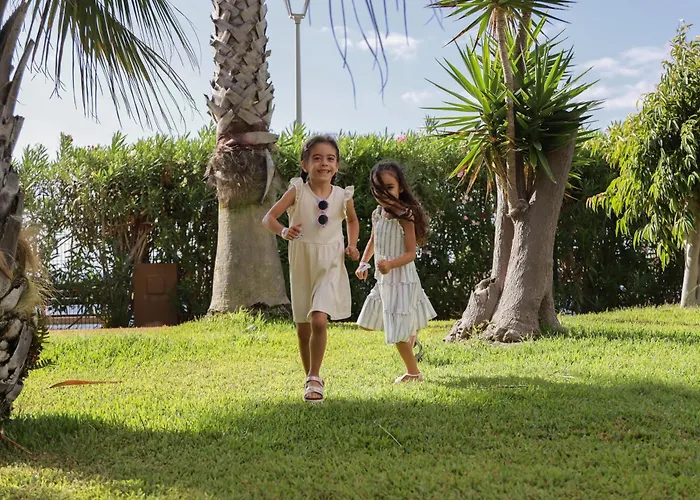 Hotell The Views Oasis