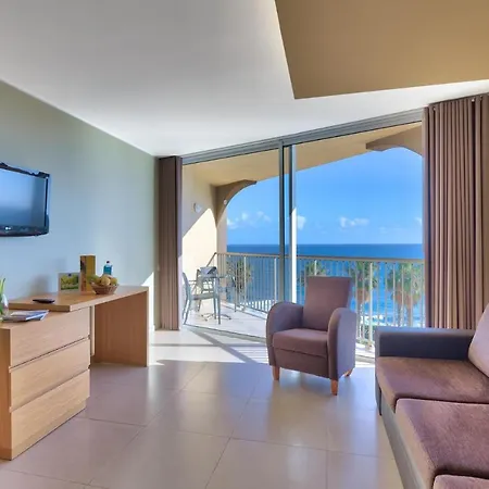 The Views Oasis Hotel 4*