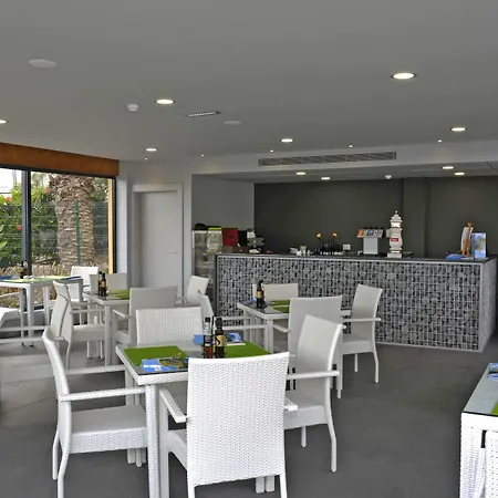 酒店 The Views Oasis