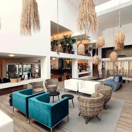 The Views Oasis 4*