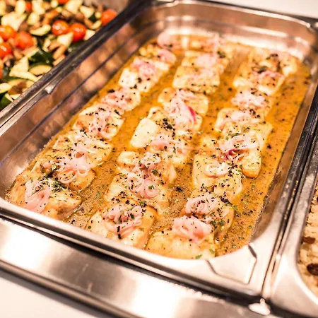 The Views Oasis Ξενοδοχείο 4*