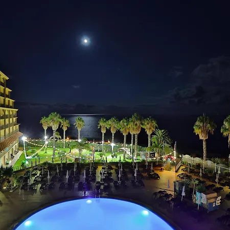 Ξενοδοχείο The Views Oasis 4*