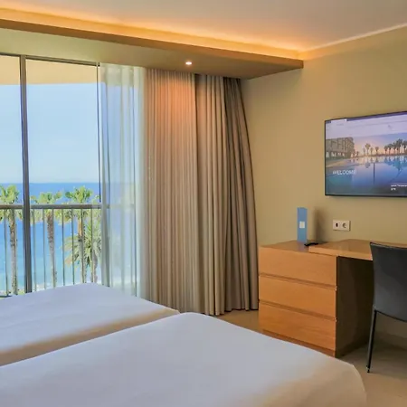 The Views Oasis 酒店 卡尼索