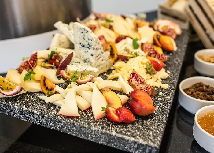 Hotel The Views Oasis Caniço