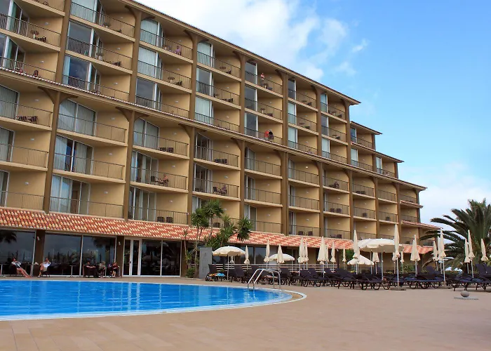 The Views Oasis 4*