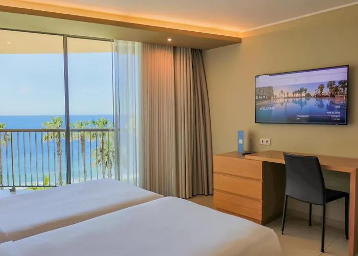 The Views Oasis Hotel Caniço