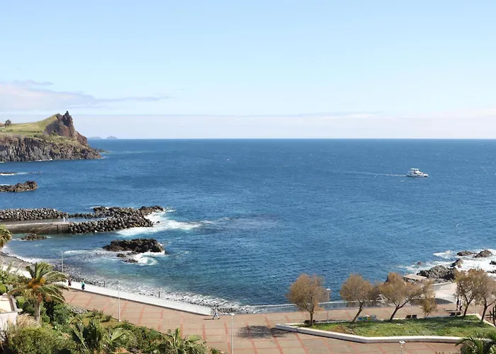 The Views Oasis Hotel 4*