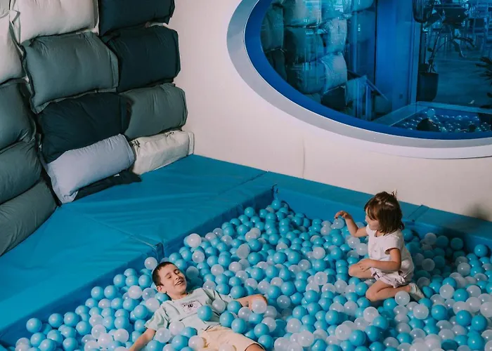 The Views Oasis Caniço