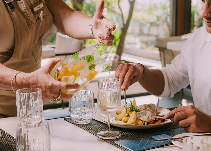 The Views Oasis Hotel Caniço