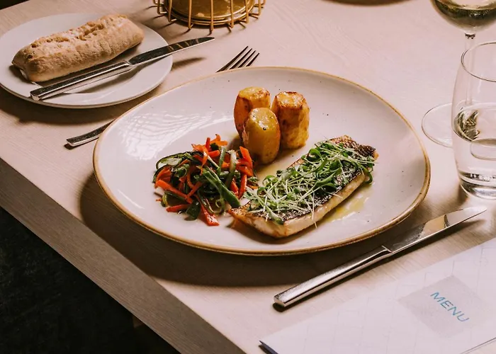 Hotel The Views Oasis